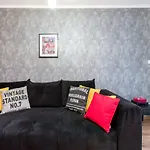 Sleepway Apartments - Red Metro